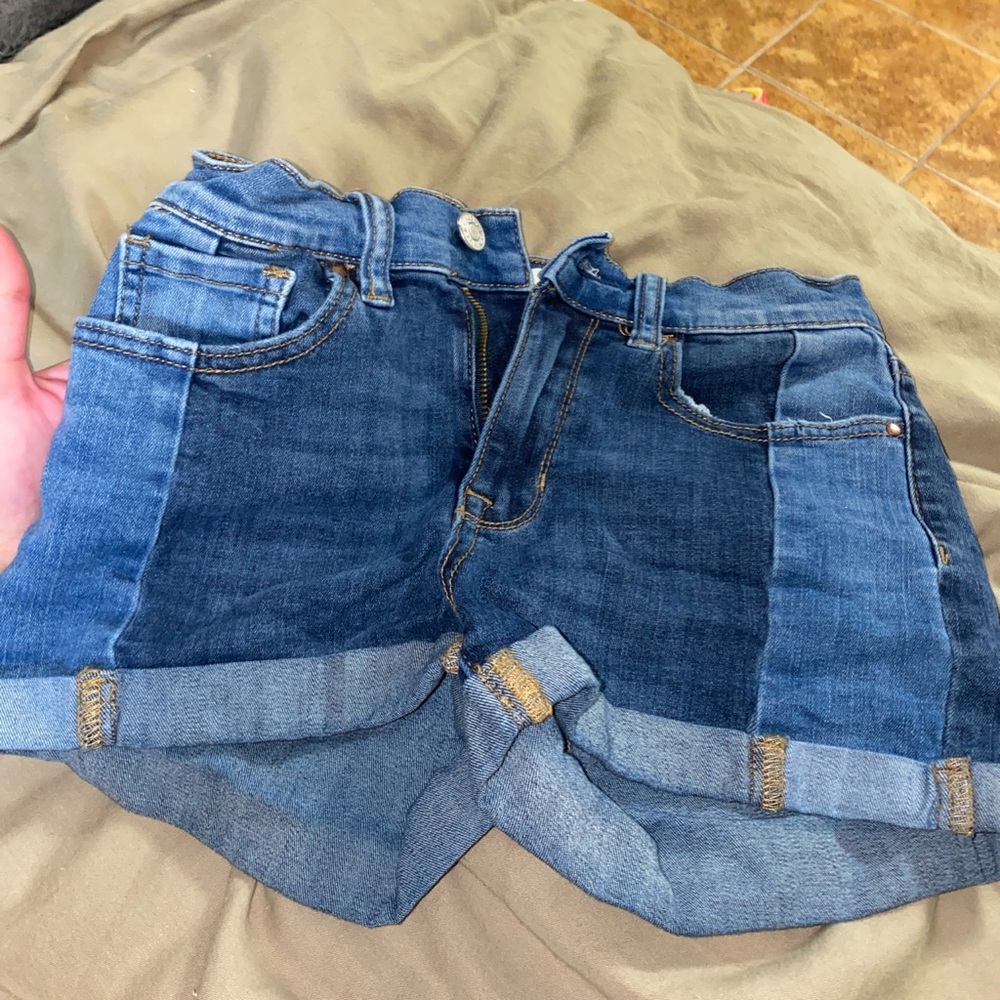 Pacsun two toned shorts